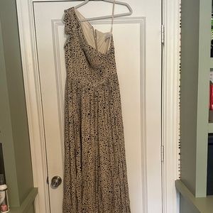 Ieena for MacDuggal Long Formal Dress (Dalmatian print) size 8
